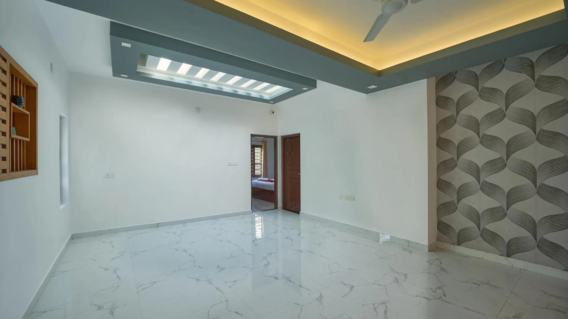 Venice Rosedale Alappuzha Hotel